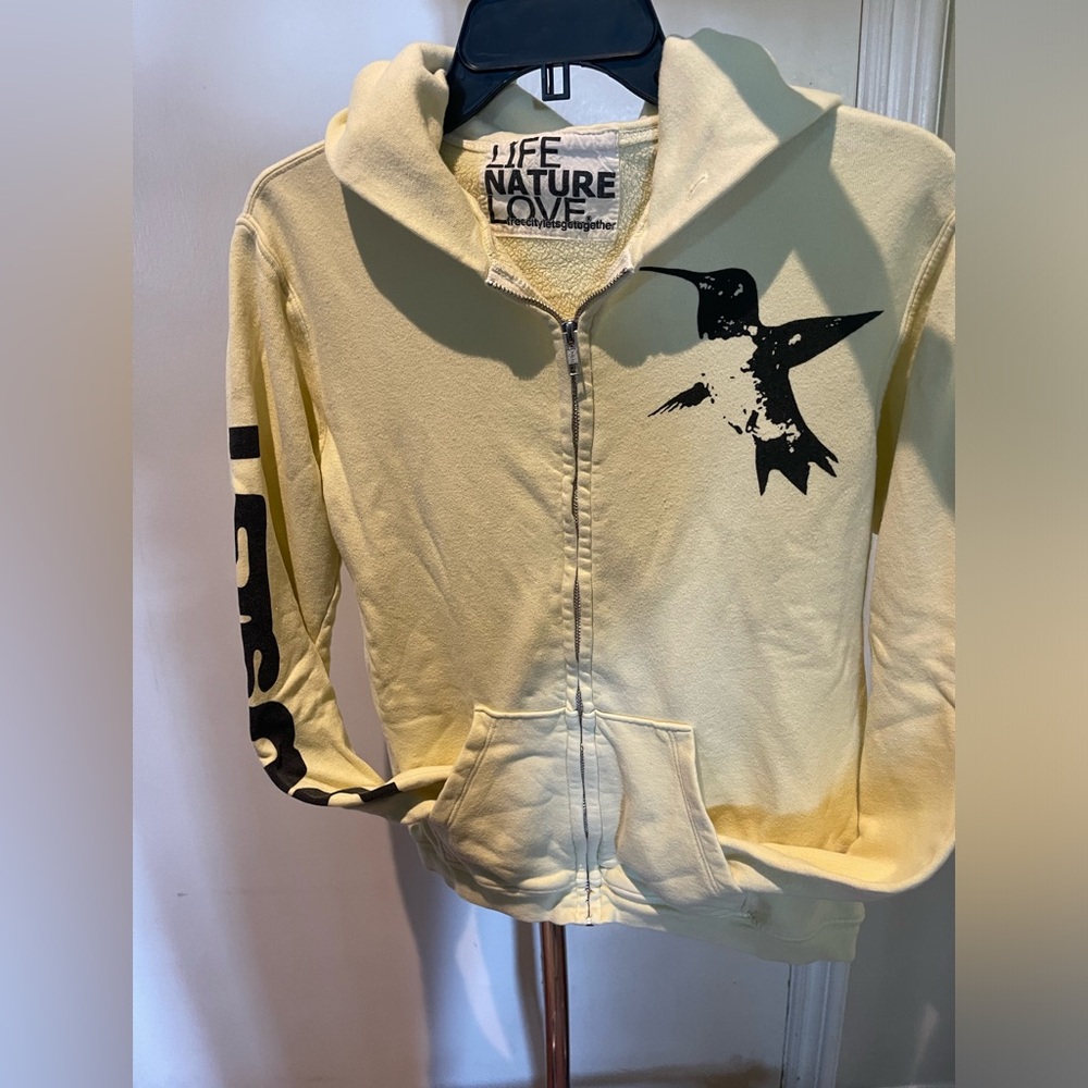 Free city zip up jkt barely worn size 1 light yellow color vintage -